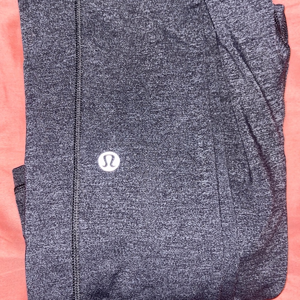 Lulu Lemon dark grey leggings with pockets